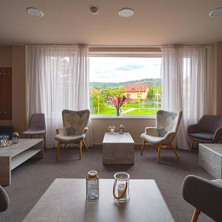 Hotel Arena Brumov Ngoại thất bức ảnh