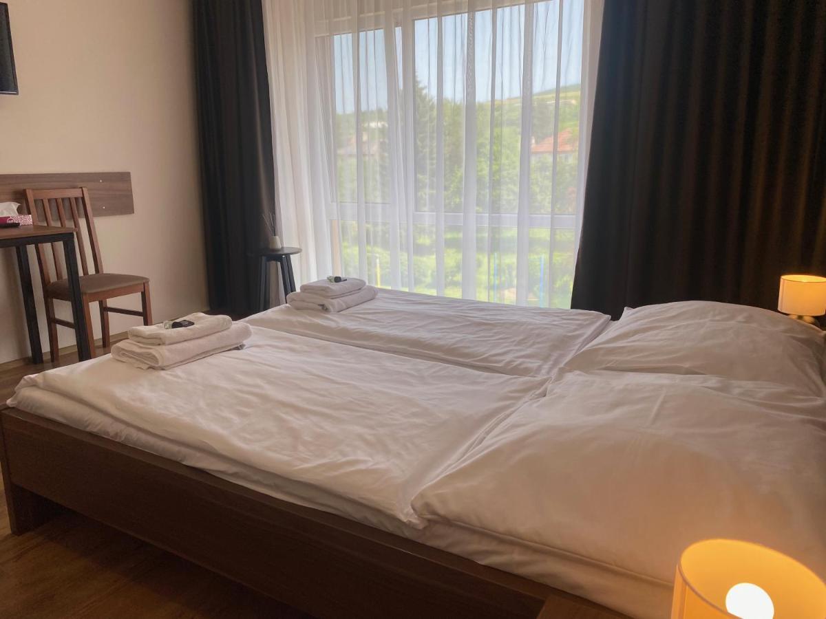 Hotel Arena Brumov Ngoại thất bức ảnh